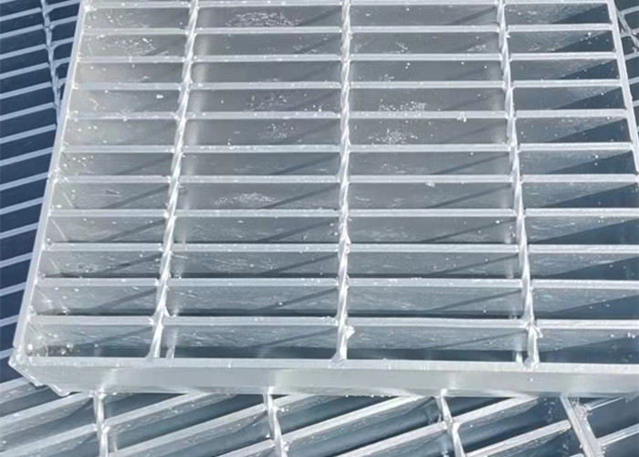 Outdoor Heavy Duty Steel Grating Car Wash Road Sidewalk Storm Ditch Trench