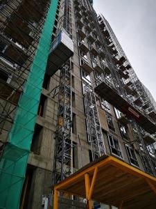 China SC200 Single Cage 96m/Min Exterior Construction Elevator For Material Lift factory