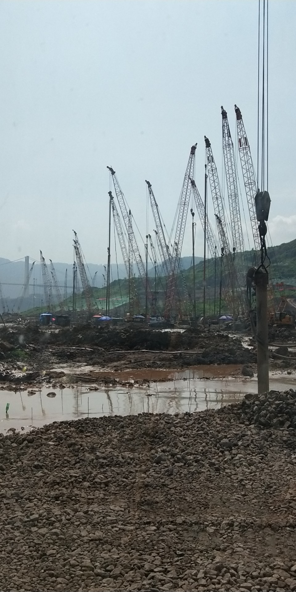 Bvem 426mm 130kw Vibro Compaction Piling Machine Foundation Treatment Soil Improvement