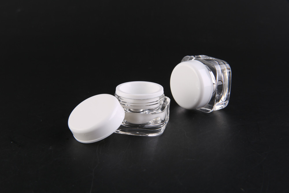 China Square Acrylic Empty Plastic Jars With Lids 5ml Double - Wall factory