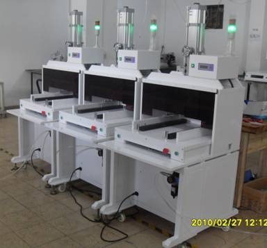 China Automatic PCB Punching Machine for Depaneling Pcb / Fpc,CWPE Metal Pcb Separator factory