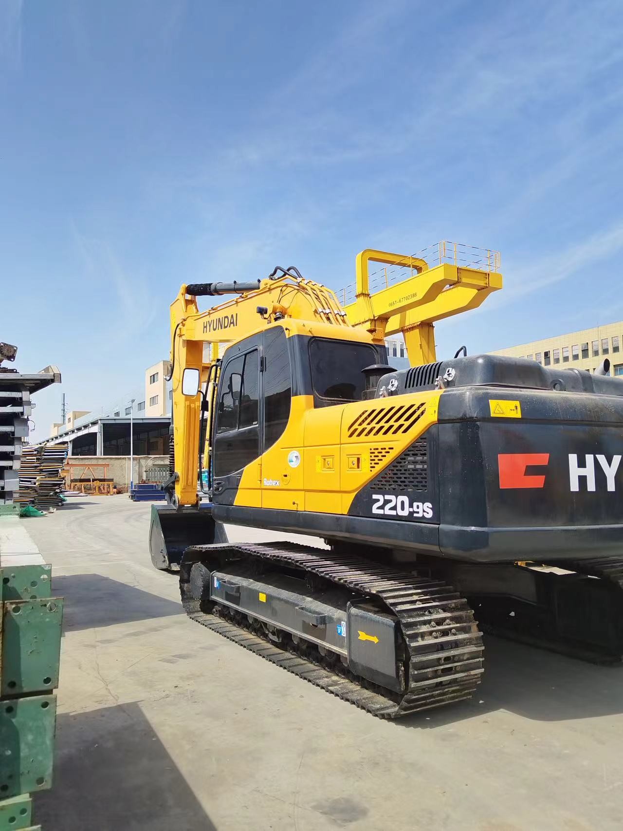 High Efficiency Medium Second Hand Excavator Hyundai 220 Excavator Used Digger