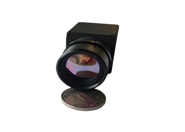 384 x 288 LWIR Uncooled Thermal Imaging Module 17μM Pixel Size 2.0 Kg Single