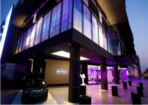 China SMD1920 Outdoor Transparent LED Screen factory
