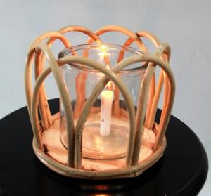 China Hot Sale Led Lantern Indoor And Outdoor Decoration Natural Handmade Rattan Weave Candle Holder factory
