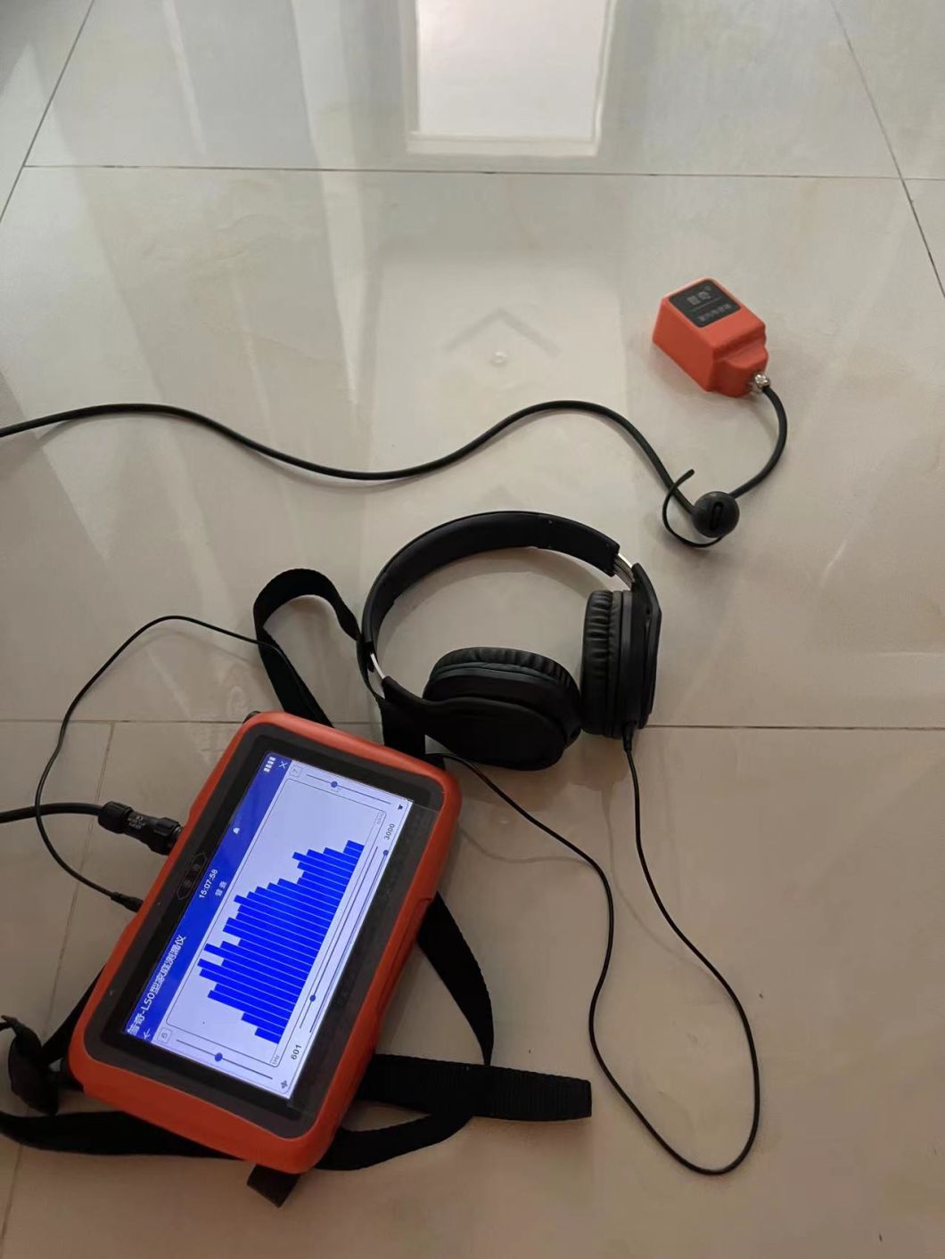 Pqwt-L30 Depth 50cm Plumbing Tools Home Water Pipe Leak Detector