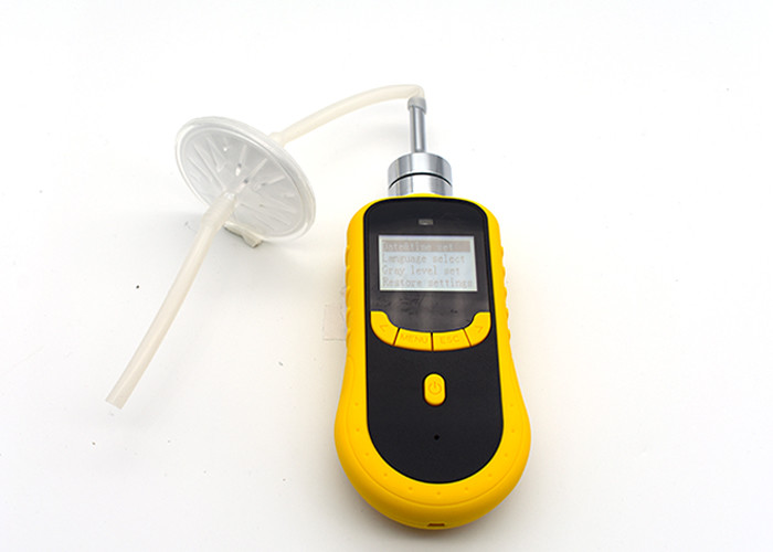 Sound / Light Alarm O2 Gas Detector Portable Pumping With Data Logging Function