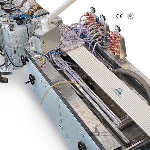 China Sinohs PVC Panel Extruder Mold/ WPC Fluted Panel Mold/ Mold for PVC Production Line factory
