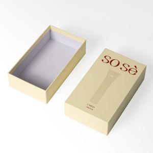 China OEM ODM Paper Gift Box Packaging Stress Resistance With Embossing Logo factory