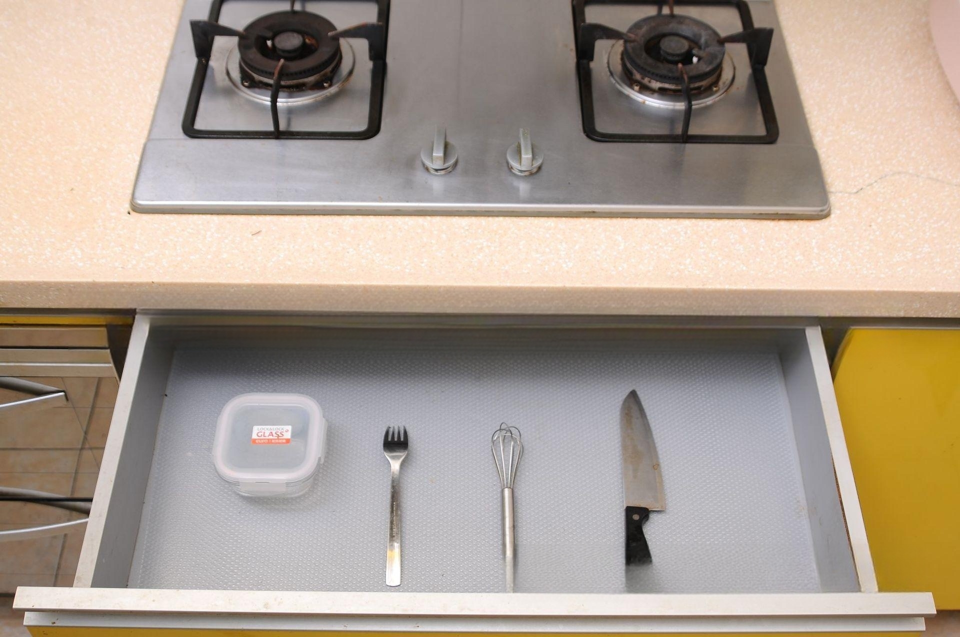 Waterproof Folding Table Mat for Kitchen Cabinet Drawer Household Non-slip Plastic Pad