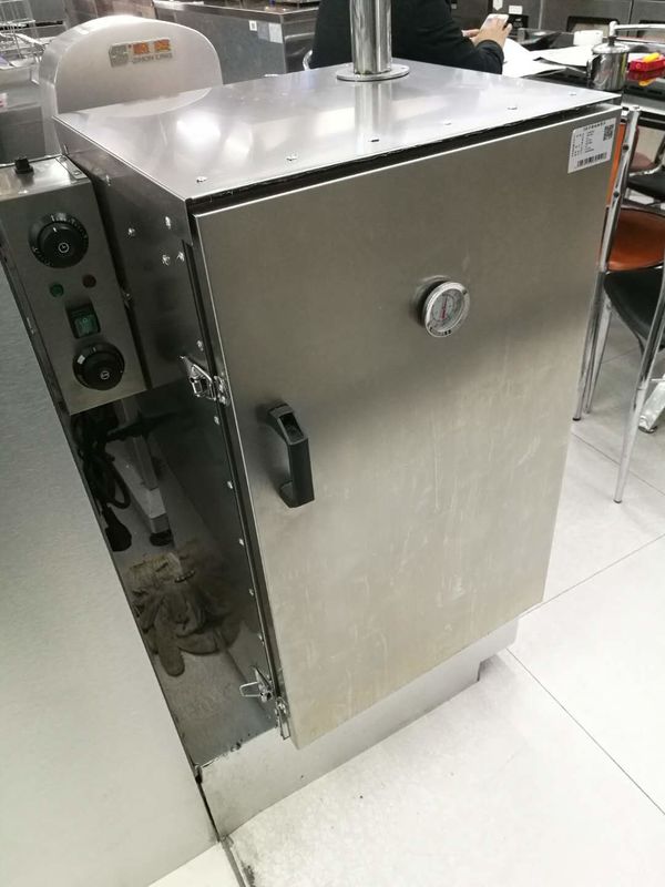 1.0kw Food Processing Equipments / Meat Smoking Machine ~220 - 240V 50 / 60Hz Temp 0 ~ 135°C