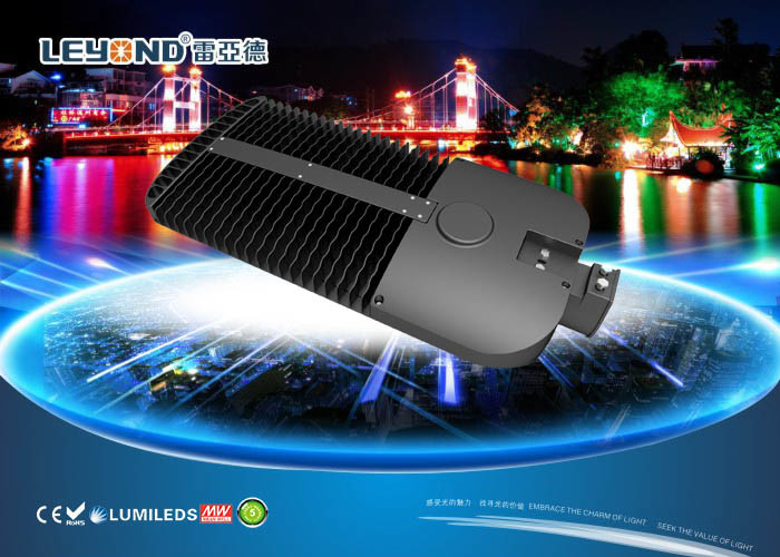 high efficiency 150Lm / W Energy Efficient CRI >75 Led Street Lamp with 3030 leds