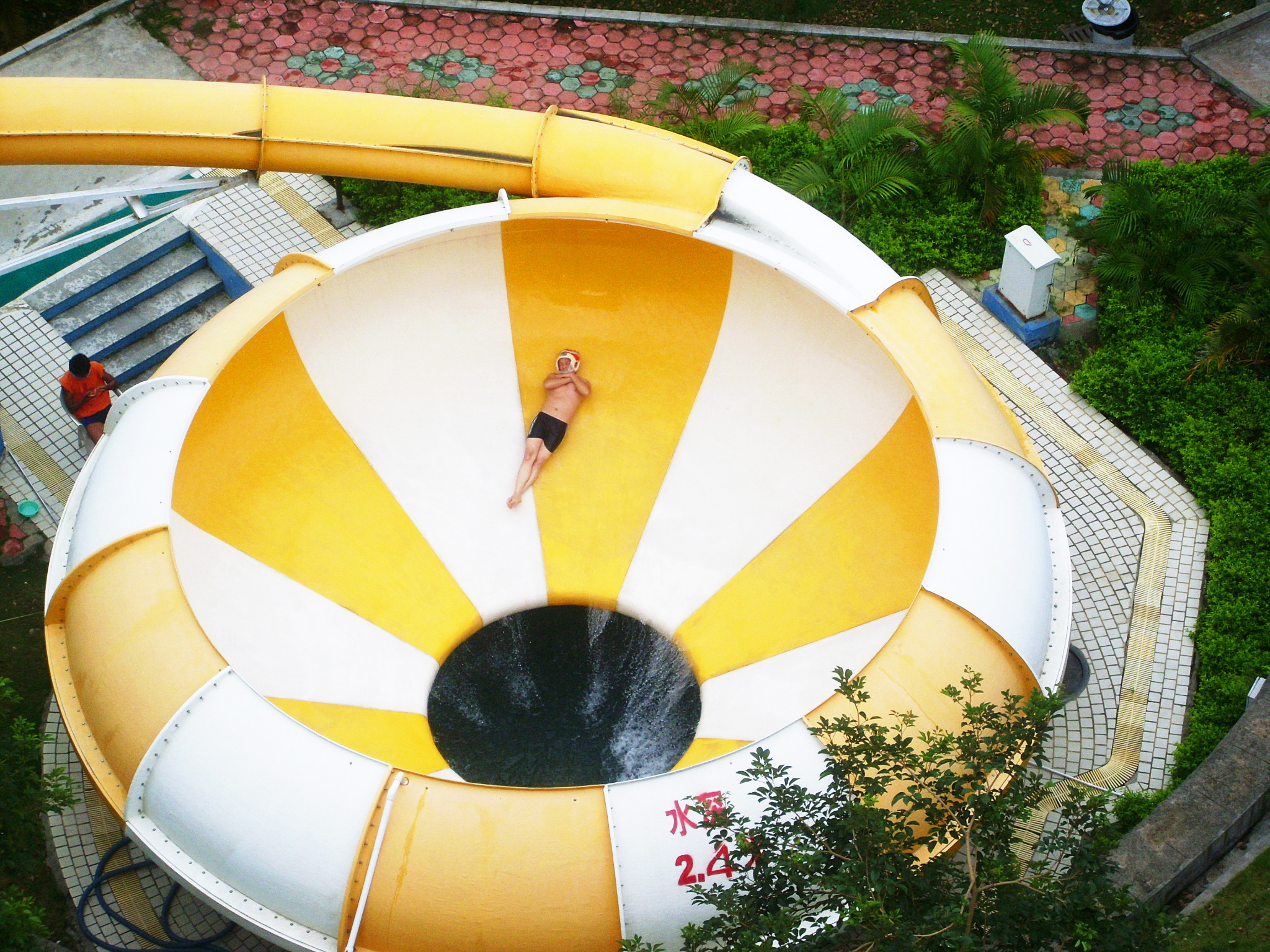 Theme Park Slides Space Bowl Water World Water Playground Equipment for Resorts / Hotel