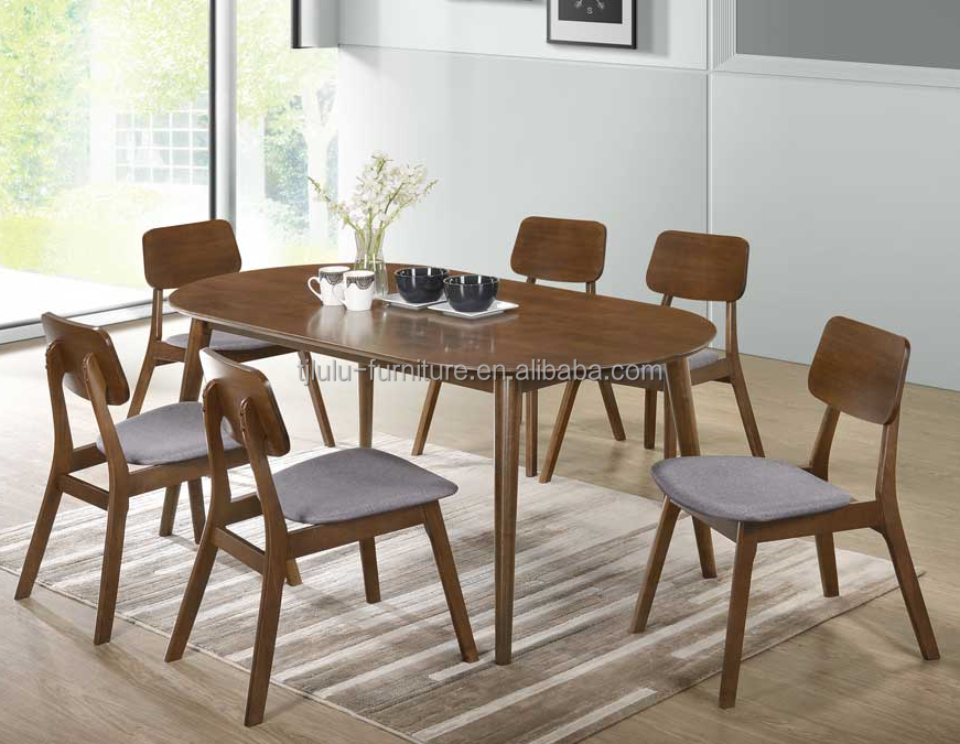 Professional Wooden Dinning Table Sets with Multiple Functions Solid Wood Material 90*180cm Siz