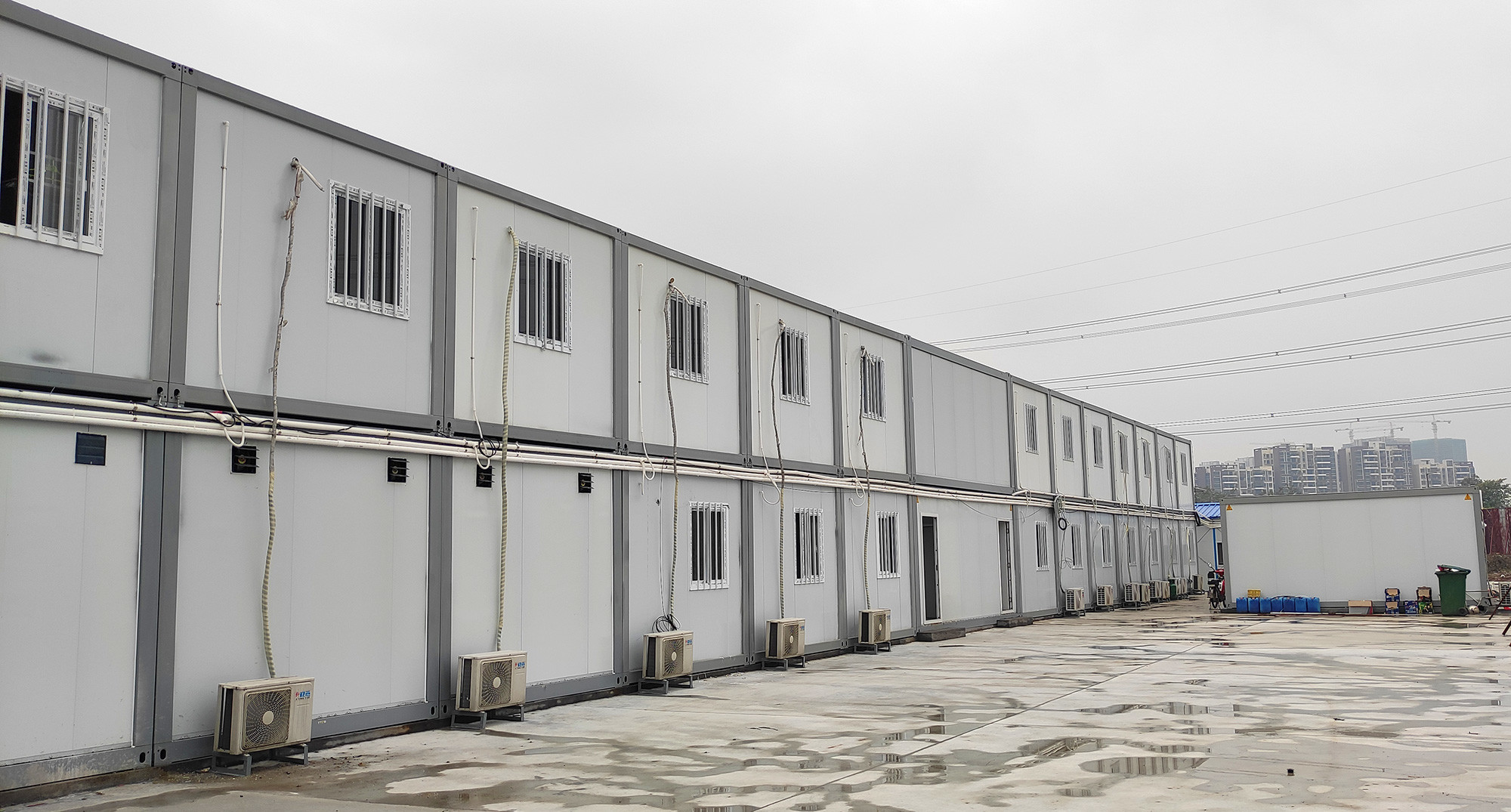 Wind Resistence Prefabricated Container House 110um Powder Coating