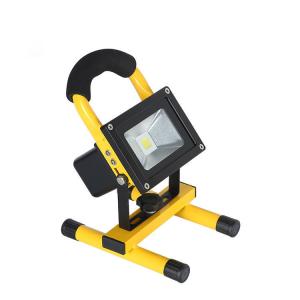China Hydrargyrum-free LED Flood Light with PF 0.95, 85-265V or 12V/24V DC Input Voltage, Isolated Driver factory