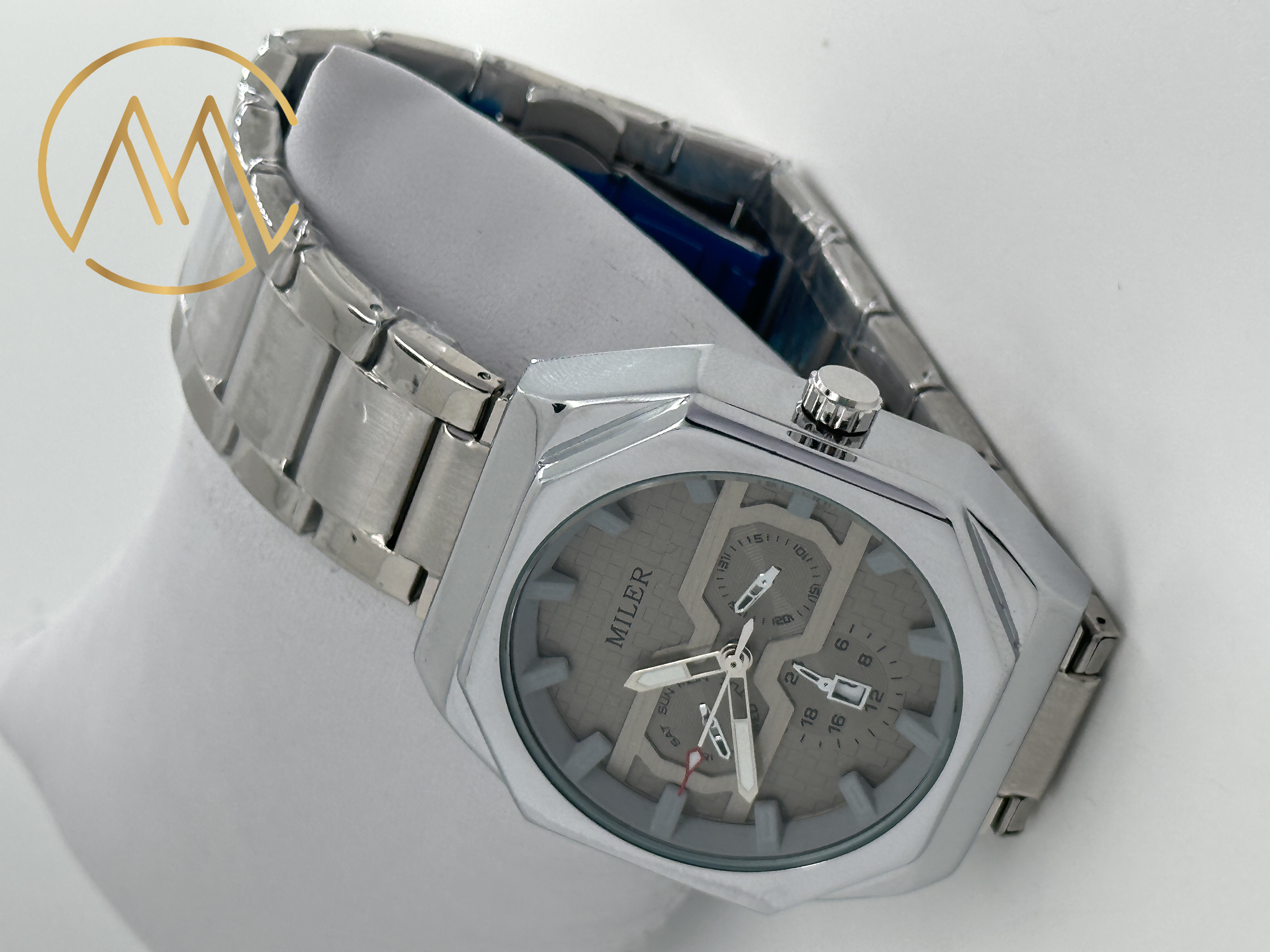 Luxury Women Fashion Casual Gift Watches Women′ S Quartz Clock Man Leather Strap Sports Wrist Watch