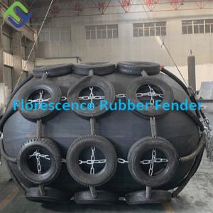China More Flexible Black Boat Fenders , Marine Dock Fenders For Protecting Equipments factory
