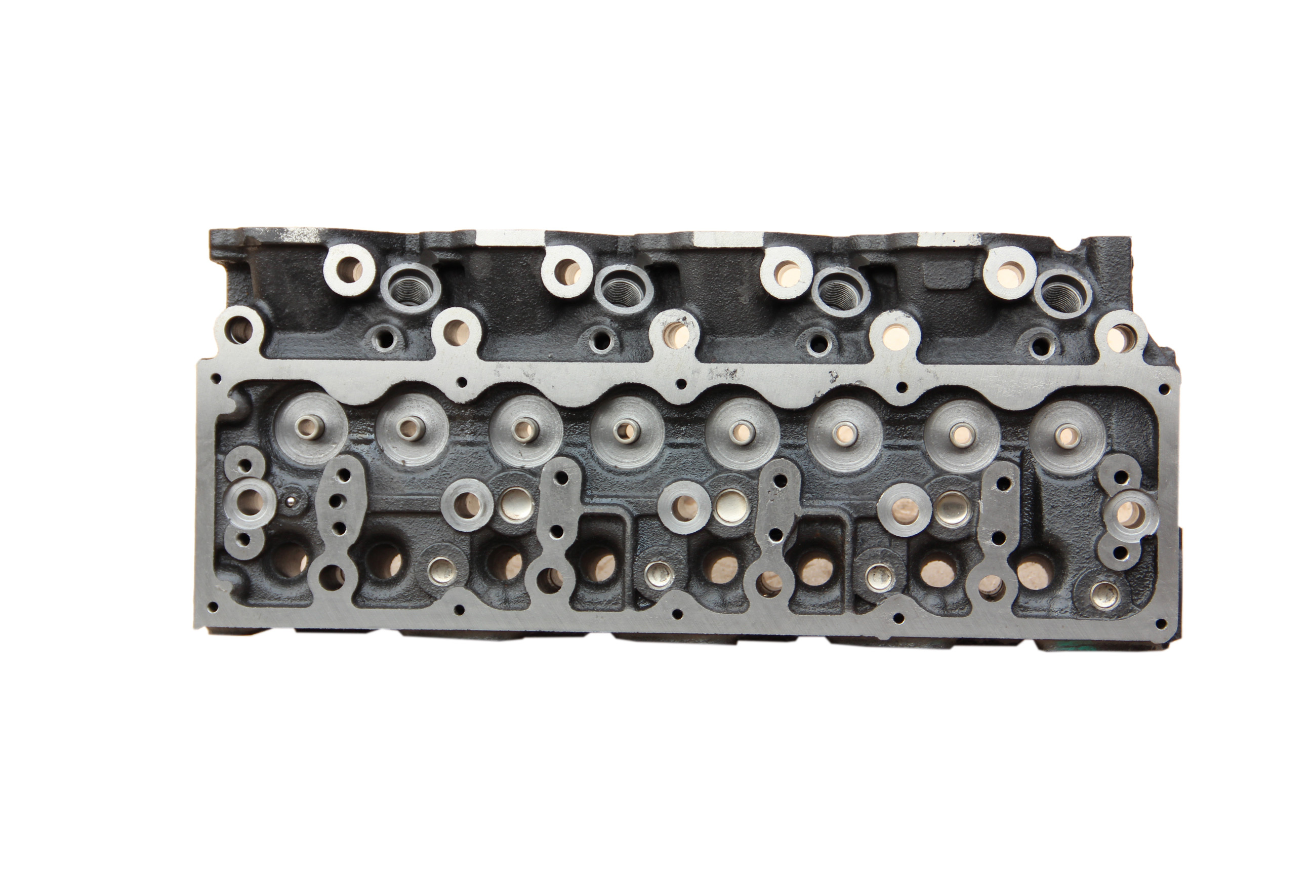 Cylinder Head For Nissan Td27-T Iron Cylinder Head OEM 11039-43G36 Amc 909011