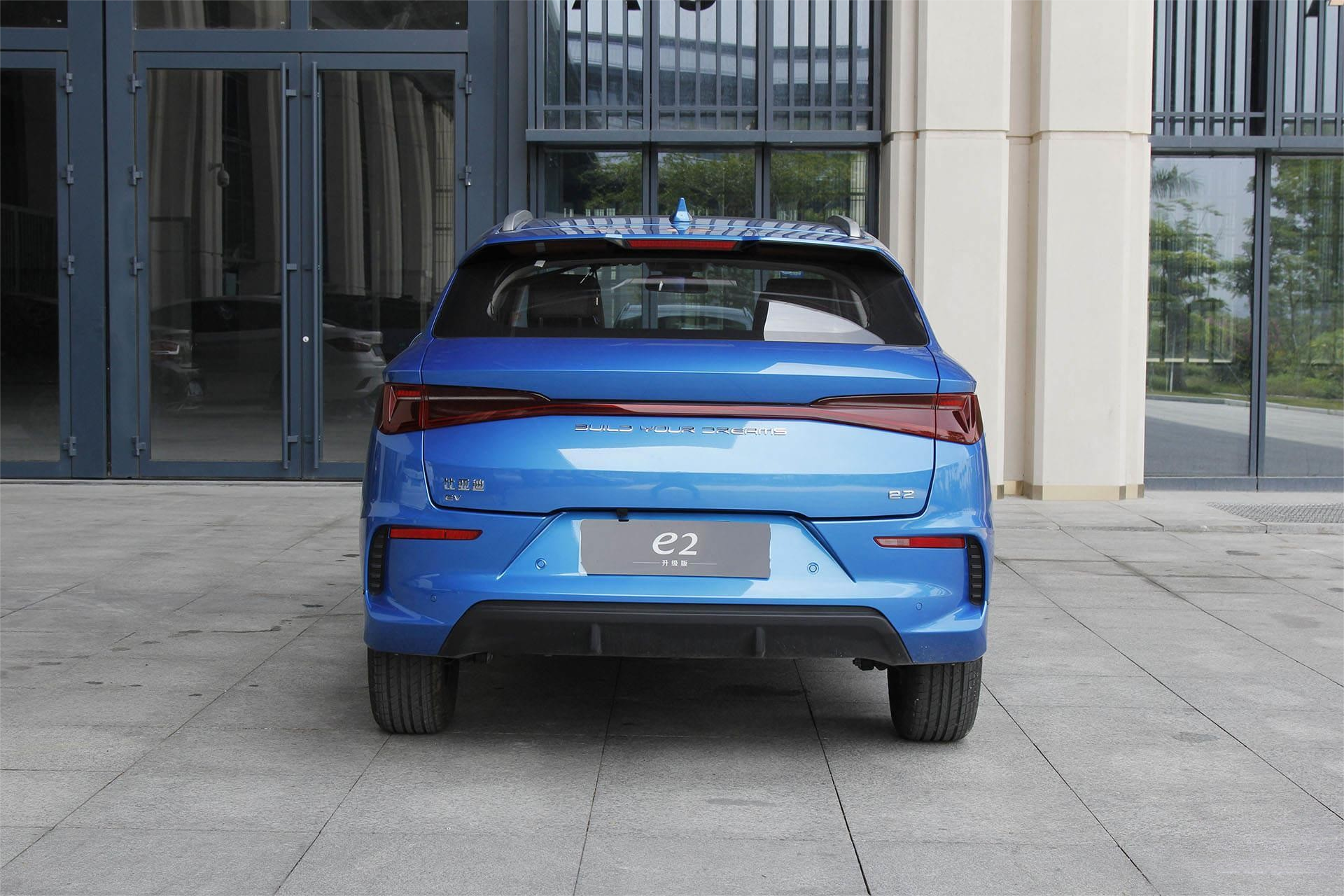 Byd E2 Red Sedan Electric Car 2022 Business Edition 401KM 5 Doors 5 Seats