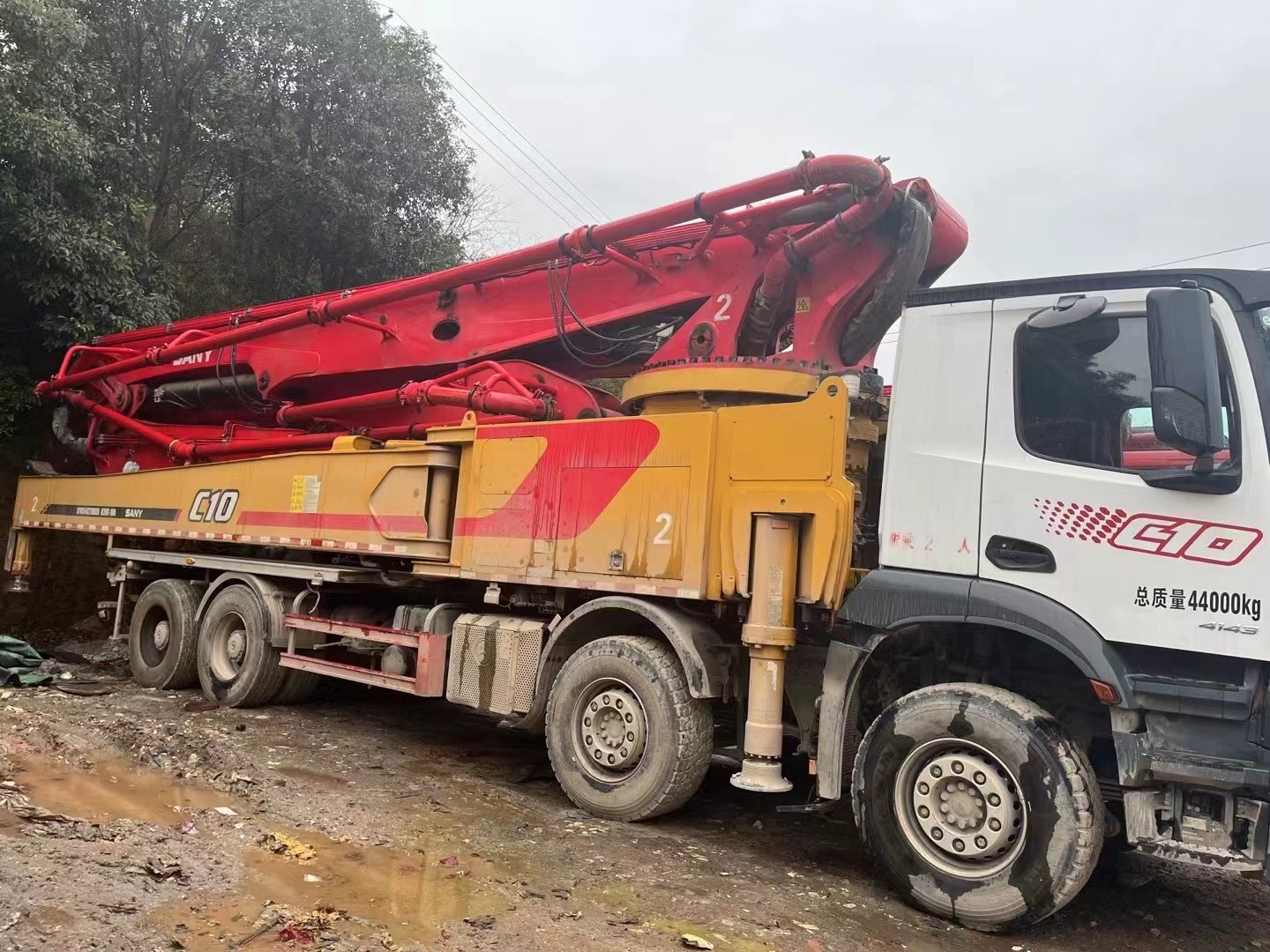 2021year Sany 62m Used Concrete Pump Truck With Yellow And Red Color And Flexibility