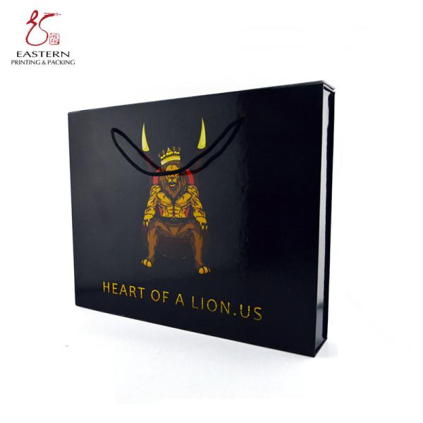 China Custom Pantone Printing Hard Cardboard Gift Boxes With Handles factory