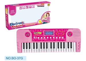 China Pink Children's Electronic Piano Keyboard With Microphone Battery Operated factory