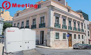 China Meeting 380V air source hot water heatpumps heating cooling heat pump for commercial project factory