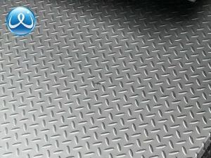China Embossed Stainless Steel Plate 304 316L 430 1.0mm SS Checkered Sheet 300 Series factory