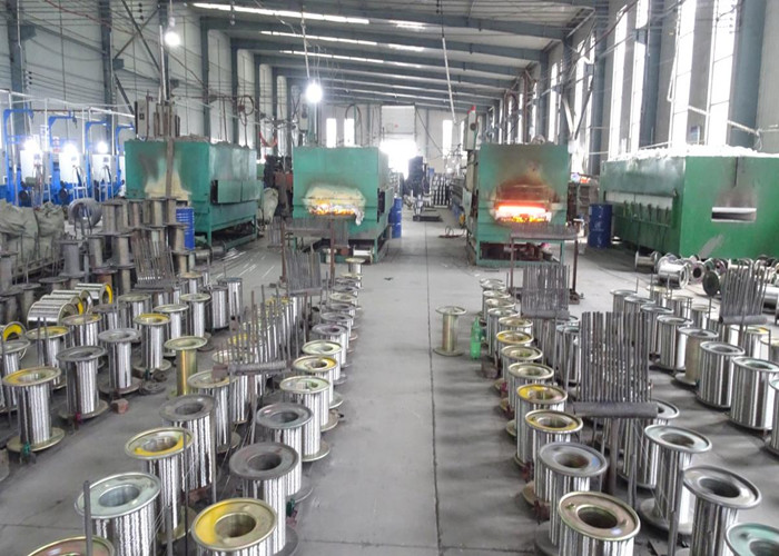Industrial Knitted Wire Mesh Filter With 2*2mm Round Hole And Sample