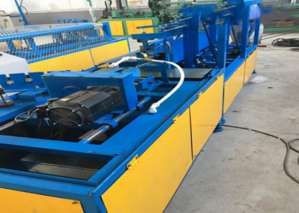 Stainless Steel Wire Automatic Fencing Machine , Diamond Mesh Wire Making