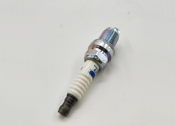 18814-11051 BKR5ES11 Car Spark Plug For Hyundai Kia Jaguar Mazda Subaru Mitsubishi