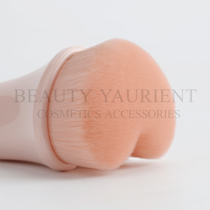 Love Heart Plastic Handle Small Kabuki Makeup Brush Without Ferrule 43g