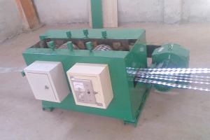 China Razor barbed wire machine factory