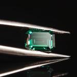 Natural Green Loose Moissanite Gemstones Emerald Cut Diamond 1.5 Carat