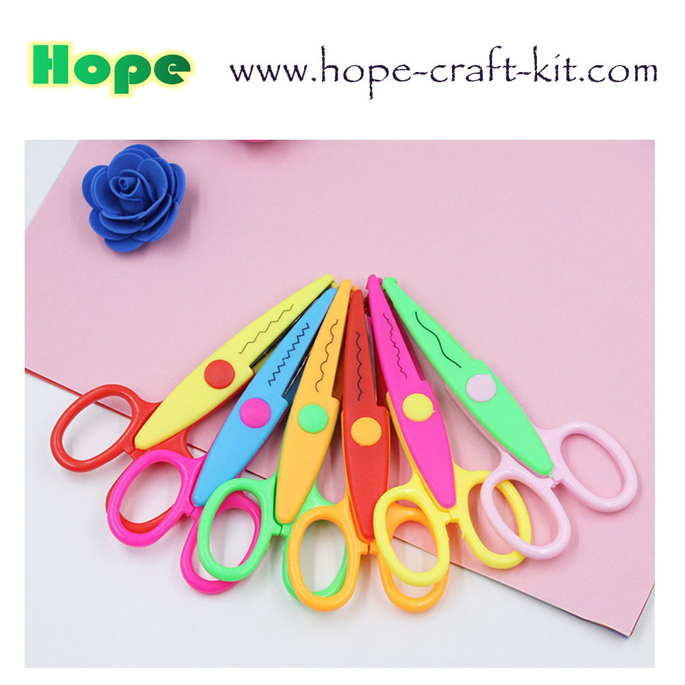 Kids Toddler DIY Safe Small Scissors Safe Plastic Stainless Steel with Decoration Edge Colorful Hobbies DIY Material
