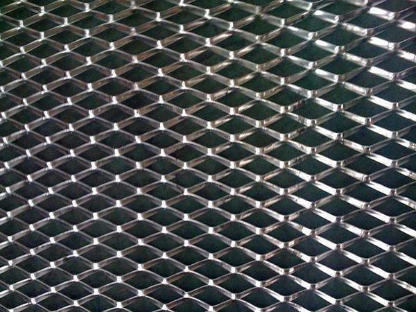 China Stretch Expanded Wire Mesh 6mm Aluminum Mesh Plate Panel Net factory
