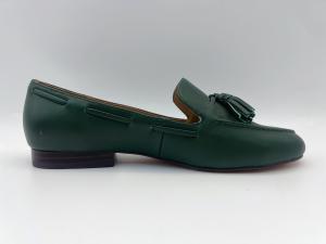 China Fashion Womens Flat Leather Shoes Dark Green Non Slip Loafers factory