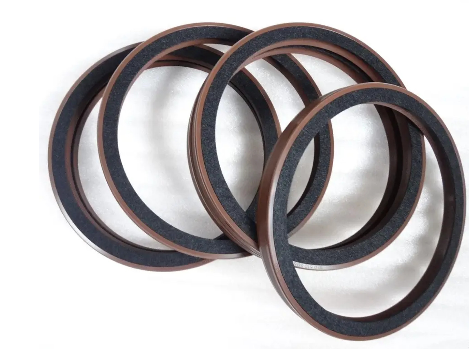 Custom Deutz Engine Parts OEM 04907773 04253333 Crankshaft Rear Oil Seal