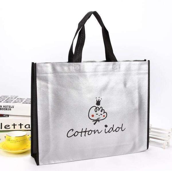 Non-Woven Fabric Bag Custom LOGO Printing Laser Metal Film Tote Bag for Scarves