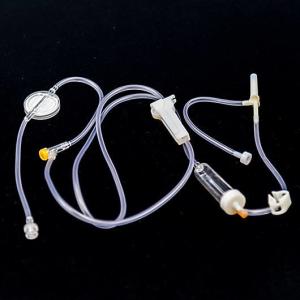 5μm 3μm 2μm Precise Filter Disposable Infusion Set With Needle Luer Lock