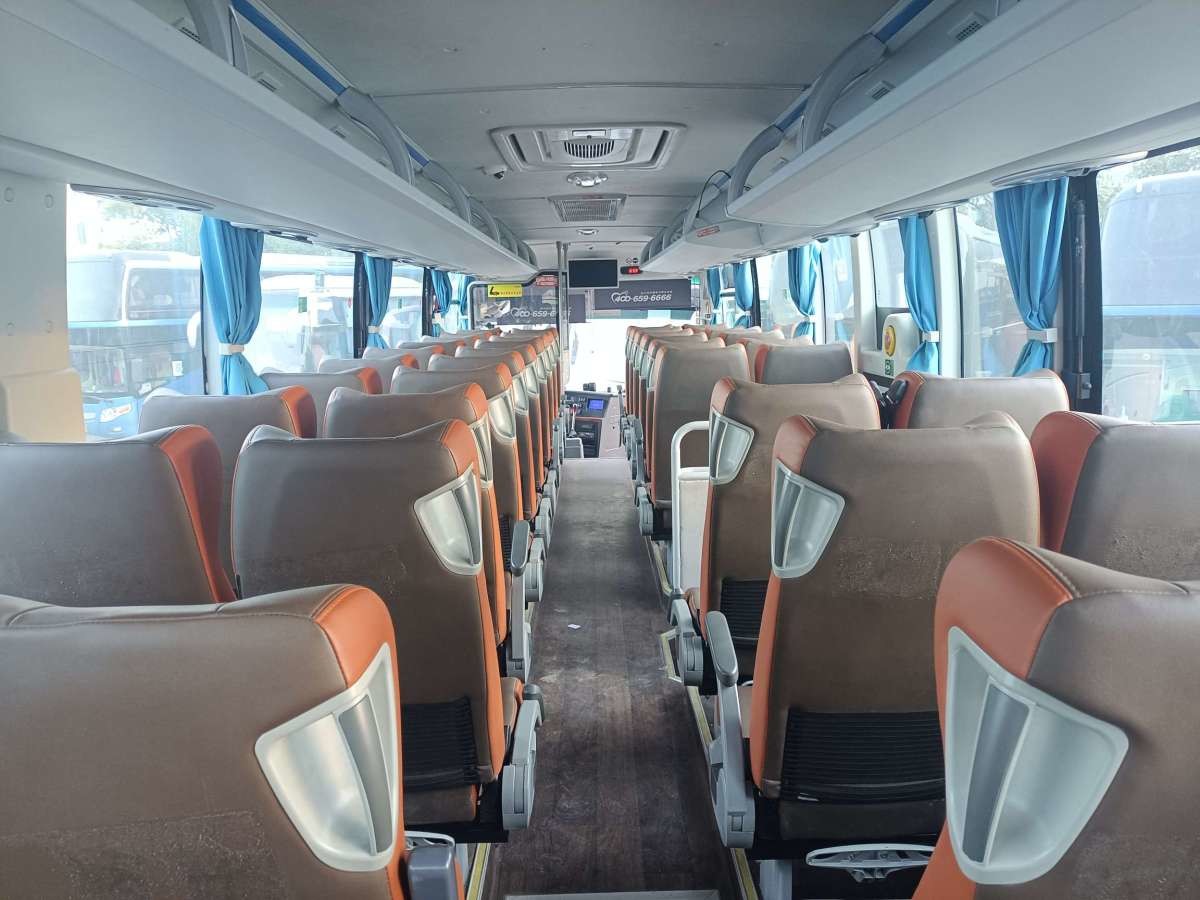 48 Seats Used Passenger Yutong Commuter Bus Euro 3 Emission Transportation