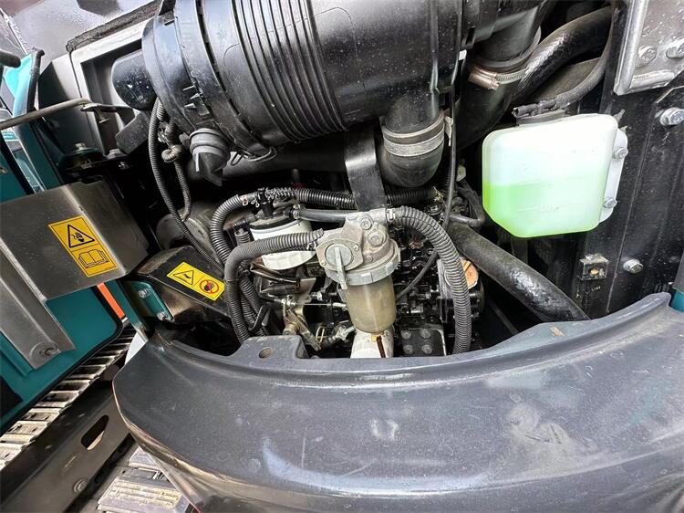 YANMAR Engine Used KOBELCO35 Crawler Excavator Original Hydraulic Cylinder Second Hand