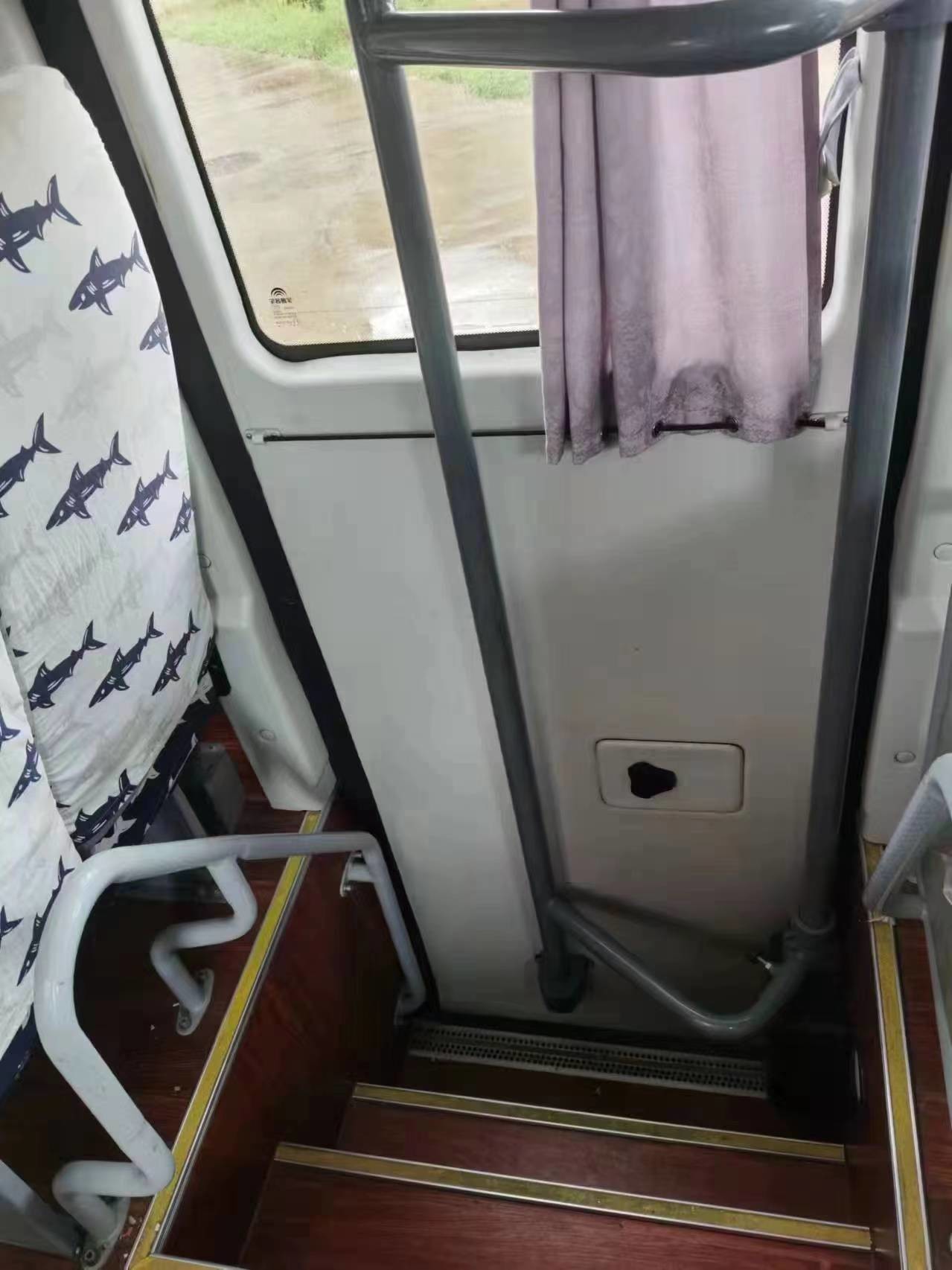 60 Seats Used Yutong ZK6115 Used Coach Bus Yuchai Engine LHD For Transportation