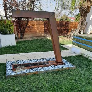 China SGS Rain Curtain Water Feature Diy 70.1 Inch Rain Curtain Fountain Outdoor factory