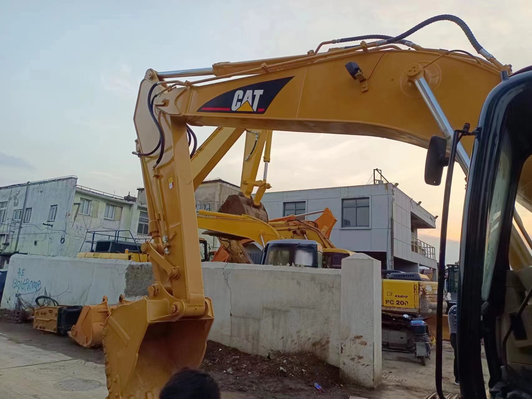 20 Ton CAT320 Original Hydraulic Pump Used Caterpillar Excavator For Heavy Duty Tasks