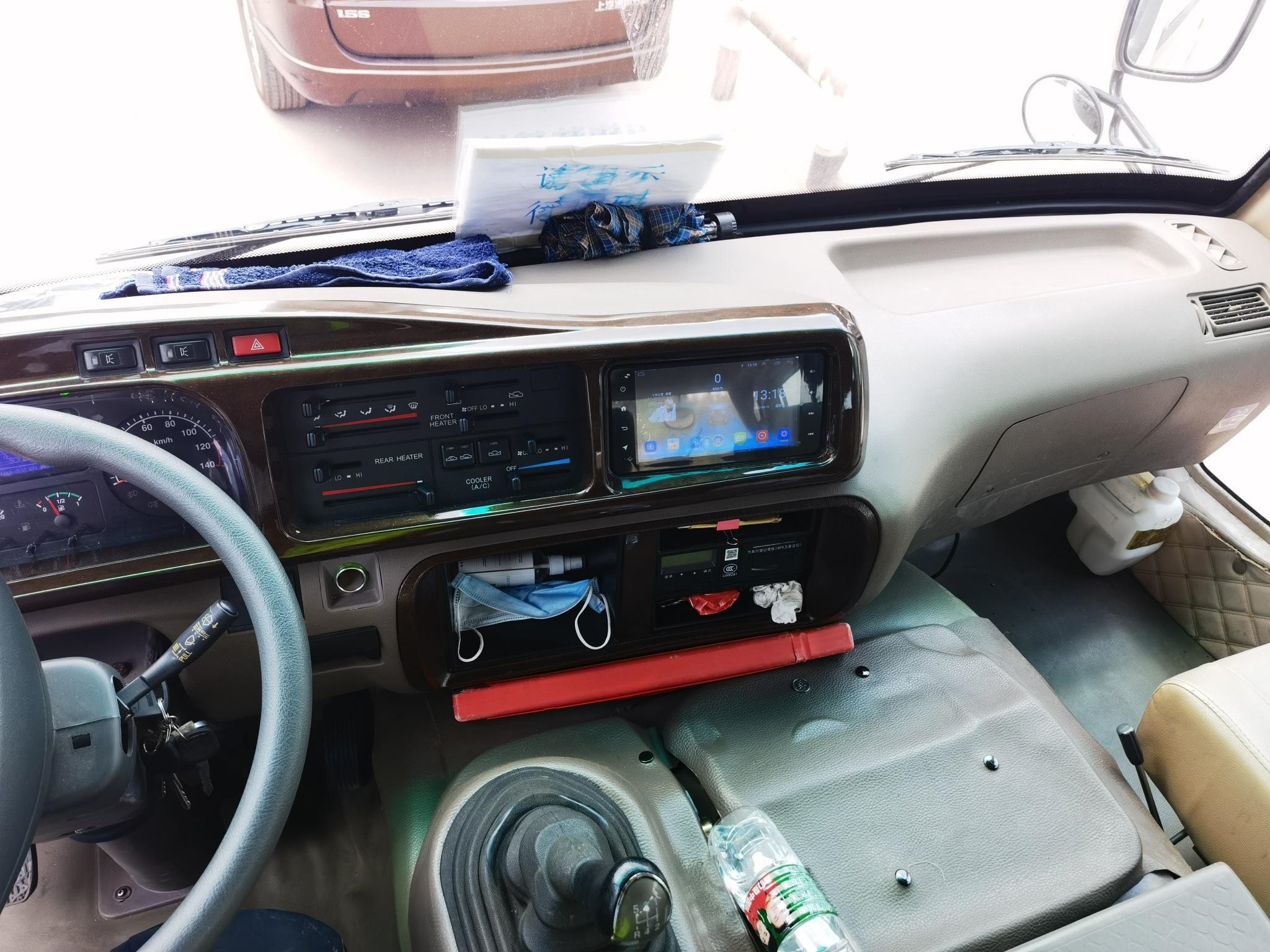 Second Hand Mini Bus Ankai Diesel 20 Passenger Mini With USB Front Engine Buses