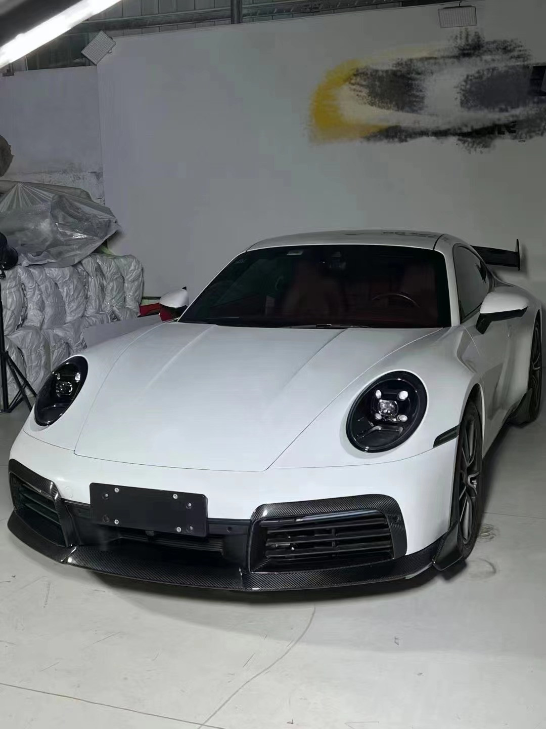 Auto Parts for Porsche 911 992 Carbon Fiber Body Kit 911 992 Upgraded Bras-style Front Shovel Diffuser Spoiler Body Kit