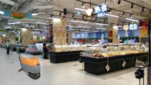 China Gray Color Battery Powered Floor Scrubber Using In Supermarket And Store factory