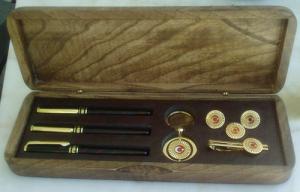 China Metal keychain, metal pen, mirror for make-up factory
